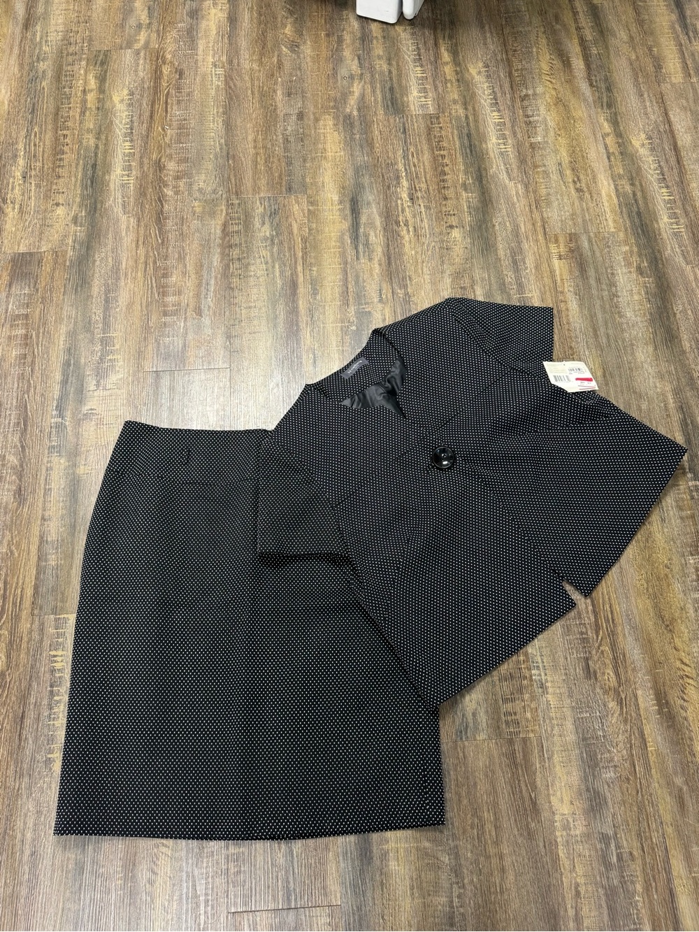 Classic Black Pindot Pencil Skirt Suit- Women's Professional - Picture 2 of 16